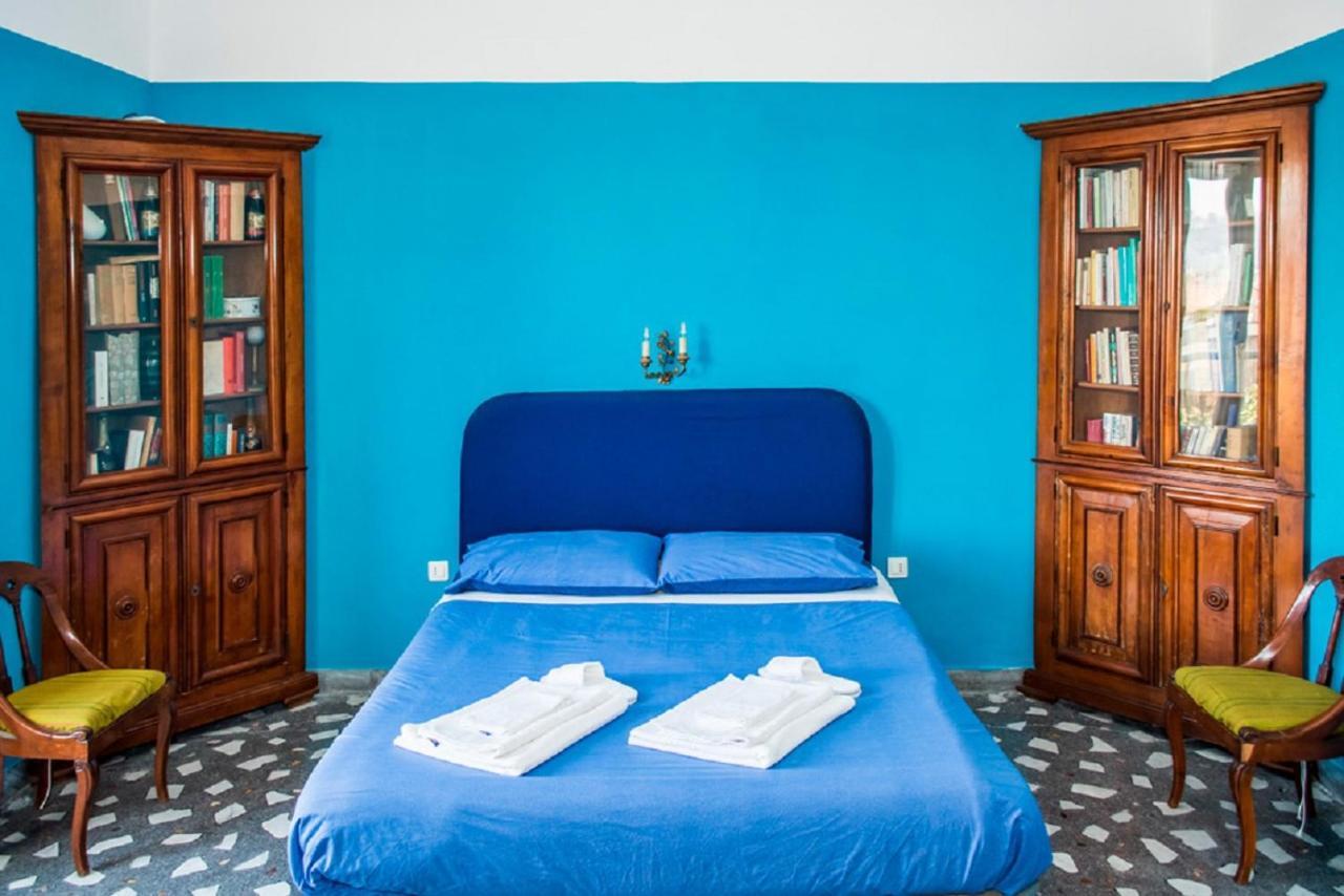 Apartment Mariolina Amato Art Gallery Neapel